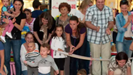 Copii au sarbatori Ziua Mondiala a Curateniei printr-un Mars al Bebelusilor