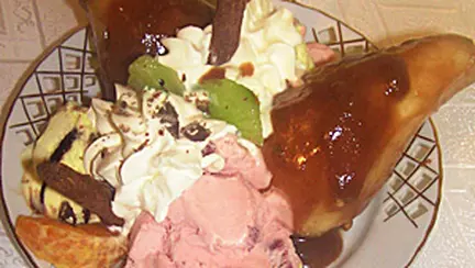 Pere in sos de ciocolata