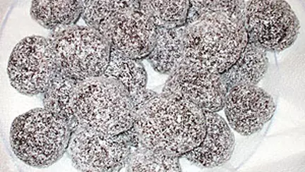 Desert cu nuca de cocos si visine