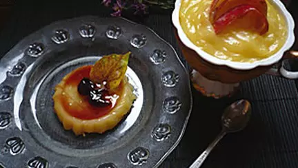 Budinca cu mar, vanilie si scortisoara