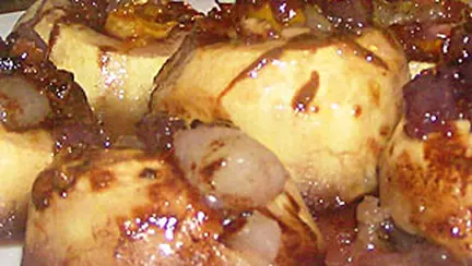 Mere la cuptor umplute cu fructe