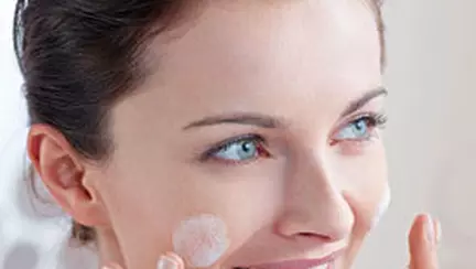 Nou de la Eucerin: gama de curatare DermatoCLEAN