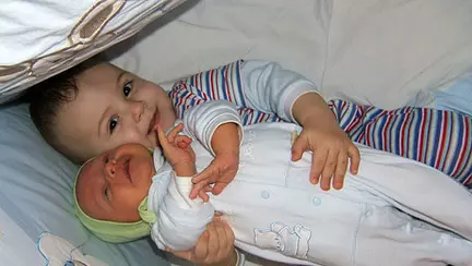 Un ingeras intre oameni