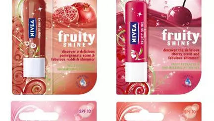 Noul NIVEA Lip Care Fruity Shine
