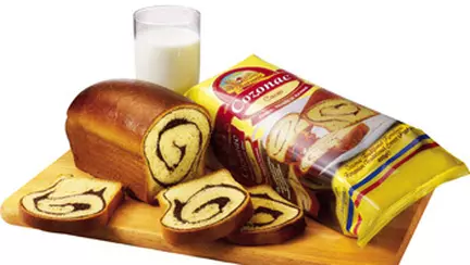 Cozonacul pentru lapte de la Boromir - pentru dimineti mai frumoase si pline de energie