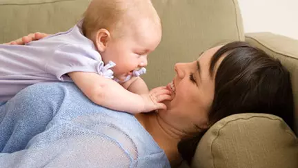 Aptamil - pentru protectia copilului tau