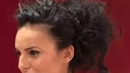 VIDEO: Coafura fabuloasa pentru petrecerea de Revelion! Invata cum sa o faci!