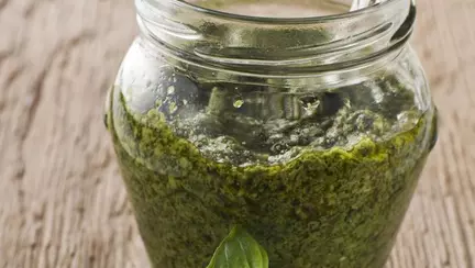Învaţă să faci pesto!