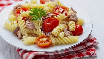 Paste cu ton