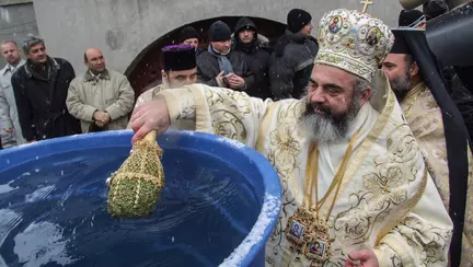Boboteaza, ziua când a fost botezat Iisus în apa Iordanului. Tradiții și superstiții de Bobotează