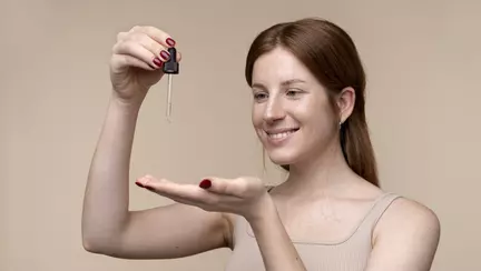 Peeling chimic – o metodă eficientă pentru revitalizarea și regenerarea pielii