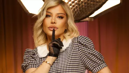 Loredana Groza, transformare totală de imagine. Artista a renunțat la blond și a apărut cu păr scurt brunet