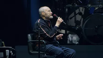 Phil Collins rupe tăcerea despre problemele de sănătate care i-au schimbat viața: „Tot ce putea merge prost, a mers prost”