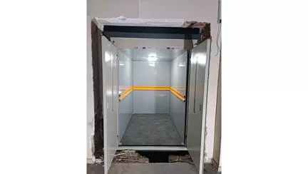 Cum aleg dezvoltatorii mari furnizorii de lifturi (și ce nu spun public)
