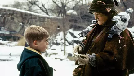 A murit Brenda Fricker, actrița cunoscută drept „Doamna cu porumbeii” din „Singur acasă 2”. Avea 81 de ani