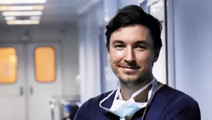 Dr. Mihail Pautov, veste bună pentru pacienții cu hepatita B. Un nou tratament ține boala sub control pe viață!