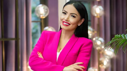 Imagini cu Andreea Mantea în costum de baie. Cu cine a plecat în Grecia