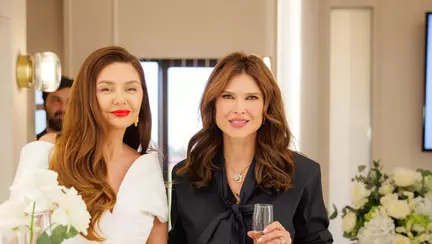 Monica Bîrlădeanu, Jojo, Albertina Ionescu și Victoria Răileanu, apariții elegante la inaugurarea unei noi clinici de medicină estetică