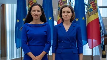 Mirabela Grădinaru, apariție elegantă la Chișinău. Prima Doamnă a României s-a asortat cu Maia Sandu
