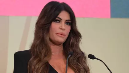 Cine e Kimberly Guilfoyle, ambasadoarea care a spus că americanii pot răsturna orice guvern: era să devină nora lui Donald Trump