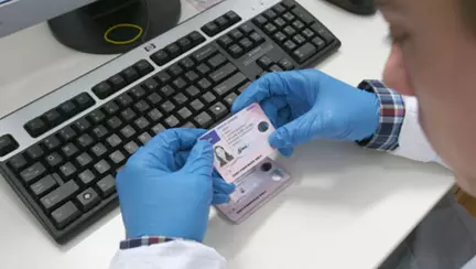 Cum funcționează permisul auto după schimbarea buletinului: în ce situații pot primi șoferii amendă