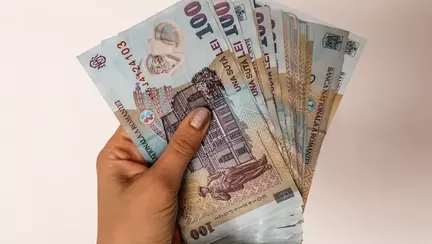 Câți bani a strâns un român cu venit mediu la Pilonul 2 de pensii, după 18 ani de contribuții
