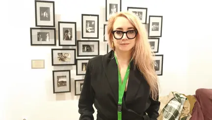 Hattie Williams, scriitoare britanică de top, invitată la FILIT: „Dacă toată lumea ar citi mai mult, ne-am deschide inimile către ceilalți'