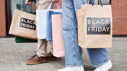 Black Friday 2026: cu un buget mediu de 2.100 de lei, ce vor să cumpere bărbații și spre ce se orientează femeile
