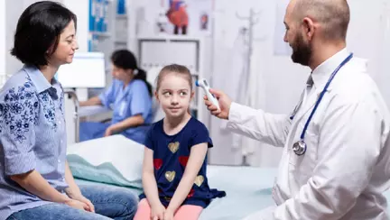 Un medic din Tulcea a ales să sape gropi pe șantiere pentru 250 lei pe zi, deși e criză de oncohematologi pediatri