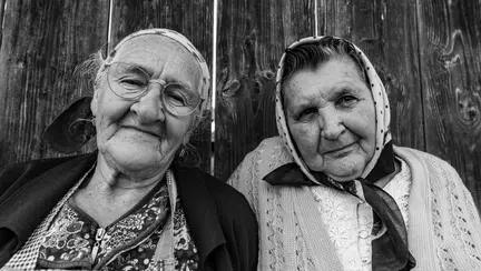Peste 100 de pensionari români au dispărut în fiecare zi, în primele 6 luni ale anului 2026. Topul celor mai afectate județe