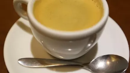 Câte lingurițe de cafea sunt necesare pentru o ceașcă perfectă