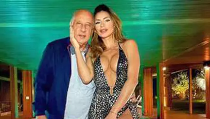 La 85 de ani, fostul șef al Federației se iubește cu o artistă de 32 de ani: „Sunt respectată, mă simt fericită”
