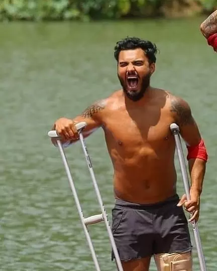 Jador de la „Survivor” împlinește 26 de ani