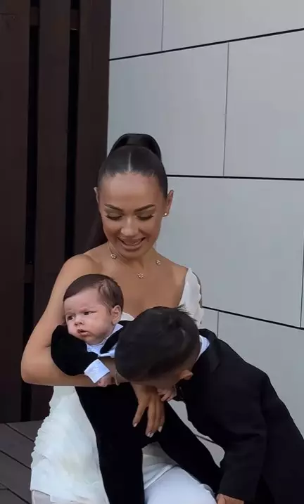 Vlăduța Lupău cu copiii