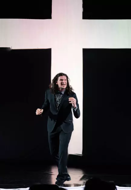 Tudor Chirilă a renunțat la vechiul look. Cum va apărea artistul la "Vocea României"