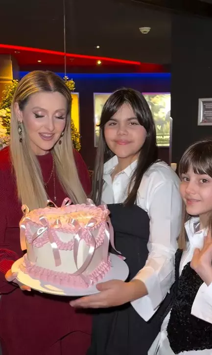 Alina Sorescu și fiicele