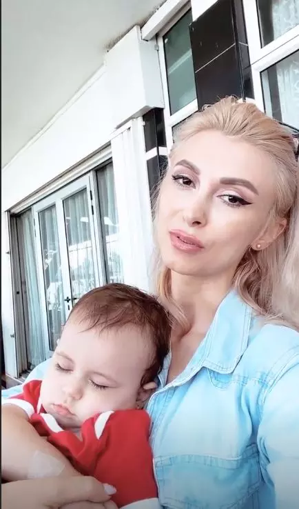 Andreea-Bălan-și-Clara-1