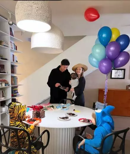 Adela-Popescu-surpriza-pentru-Radu-Valcan-de-ziua-lui-4