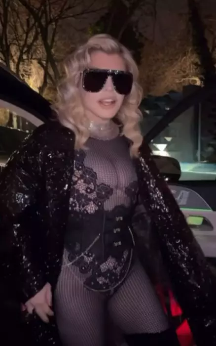 loredana-groza-costumatie