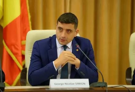 George Simion anunță că AUR nu va vota Guvernul Veștea: "Îl aștept pe Nicușor Dan să zică public dacă este nevoie de voturile AUR și dacă parlamentarii AUR mai sunt extremiști"