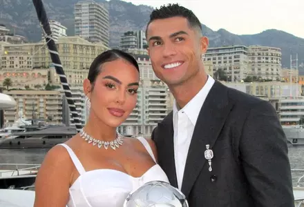 Cristiano Ronaldo și Georgina Rodriguez s-au căsătorit în secret, exact la un an de la logodnă. Starul portughez a publicat prima imagine cu verighetele