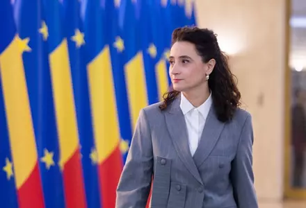 Cine este Ioana Ciocan, ministra Culturii în guvernul Luca Niculescu. Conduce conduce Art Safari din 2014 și este lector universitar la Facultatea de Istorie
