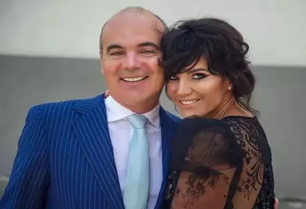 Soția lui Rareș Bogdan, afaceri de sute de mii de euro în București. Din ce câștigă bani Florina Bogdan, dincolo de averea fabuloasă a părinților săi: "E fiică de multimilionari"