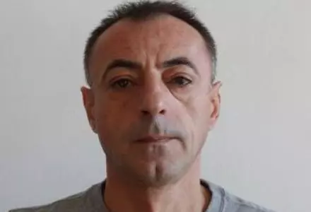 A murit comentatorul Răzvan Apostolescu, vocea emisiunii „Fotbal minut cu minut”. Avea 66 de ani: „S-a grăbit să se ducă sus și să transmită de acolo!”