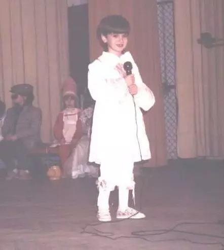 Dorian Popa in copilarie