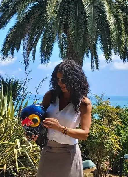 mihaela radulescu cu casca lui felix