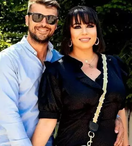 cum-s-au-cunoscut-marius-elisei-si-oana-roman