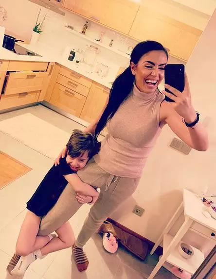 Andreea-Mantea-si-fiul-ei