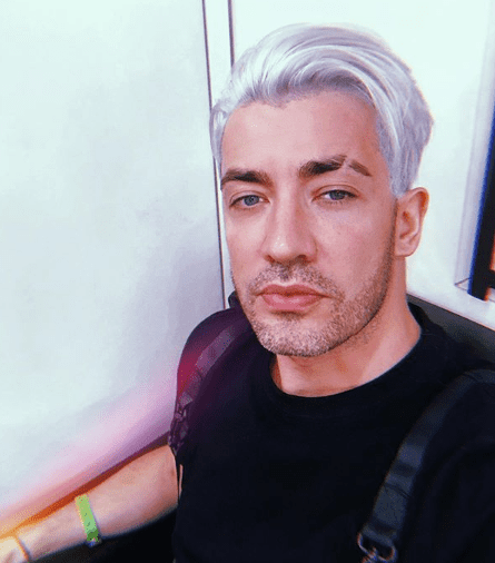 arsenie-de-la-o-zone-arata-spectaculos-si-are-o-iubita-cu-peste-10-ani-mai-tanara-cat-de-bine-le-sta-impreuna_8