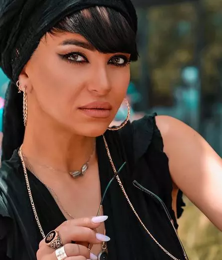 Giulia Anghelescu portret